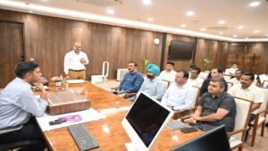 Gurugram: नगर निगम के नए कमिशनर प्रदीप दहिया ने संभाला पदाभार, लापरवाह अधिकारी काम करने की डाले आदत