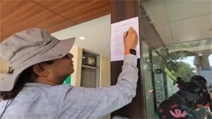 Gurugram:सुशांत लोक फेज-2 में DTP का बड़ा एक्शन,अवैध दुकानों पर चला नोटिस का हथौड़ा