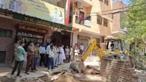 Gurugram: HSVP ने भारी पुलिस बल के साथ सरकारी जमीन कराई खाली