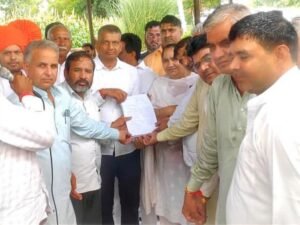 Gurugram News: फ्लाईओवर की मांग पूरी होने तक पचगांव में टोल प्लाजा नहीं बनने देंगे, महापंचायत में 62 गांव के ग्रामीण हुए शामिल