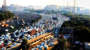 Traffic Route Changed : दिल्ली गुरुग्राम बॉर्डर पर जाम खत्म करने के लिए ट्रैफिक पुलिस ने किया ये बदलाव