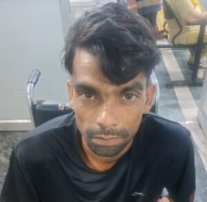 Crime News: वाहन चोर जाहिद पुलिस मुठभेड़ में गिरफ्तार, पैर में लगी गोली