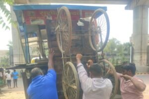 MCG Action : अतिक्रमण पर चला निगम का बुलडोजर