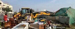 MCG Action : द्वारका एक्सप्रेसवे पर चला निगम का बुलडोजर, 12 अवैध कैफे-ढाबे ढहाए