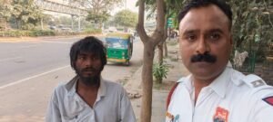 Good News : फुटपाथ से मंदिर तक का सफर, ड्यूटी से परे, ‘सुदर्शन’ ने अनाथ दिव्यांग को दिया ‘नया जीवन’