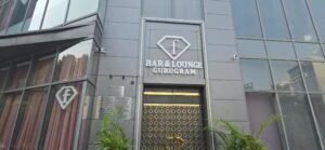 Raid On Bar : पहले बाहर फायरिंग फिर देर तक चलता मिला क्लब, गुरुग्राम पुलिस ने मालिक और मैनेजर दबोचे