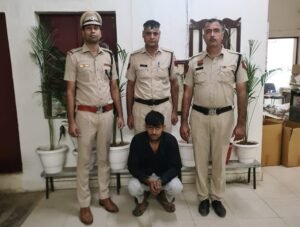 Girlfriend Murder : बार बार पैसे मांगने लगी गर्लफ्रेंड तो मौत के घाट उतार कर फेंक दिया बेड के नीचे