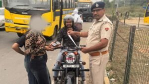 Gurugram में धड़ाधड़ कट रहे चालान, 11 महीनों में ट्रिपल राइडिंग वालों से वसूला 5 करोड़ जुर्माना