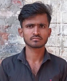 Garhi Harsaru स्टेशन पर दिल दहला देने वाली घटना : महिला ने प्रेमी के साथ वंदे भारत ट्रेन के आगे कूदकर की आत्महत्या