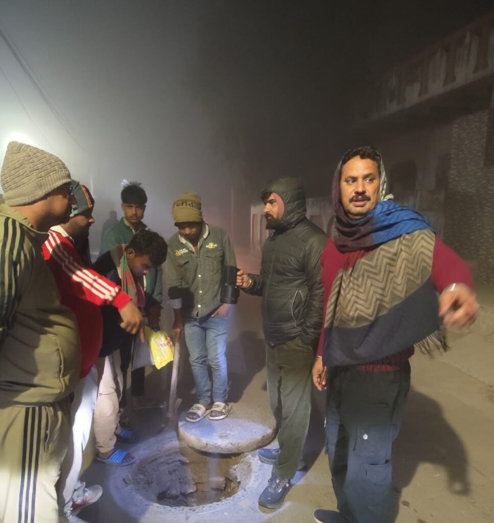 Road Closed In Badshahpur (1)