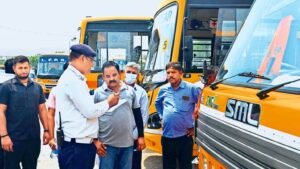 School Bus : 5,000 स्कूल बसें अनफिट, DGP ने बसों को ज़ब्त करने के दिए आदेश