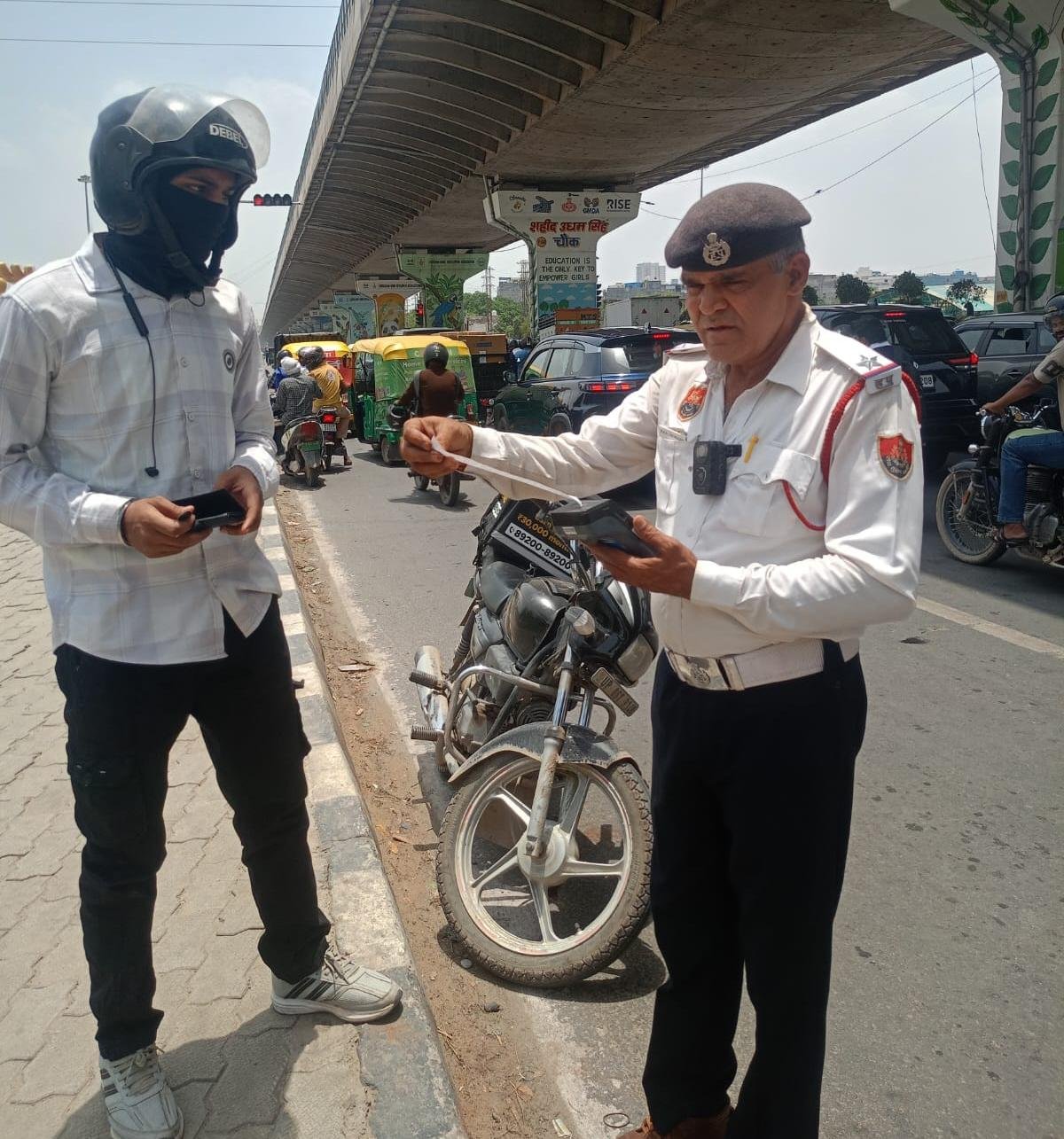 Traffic Challan King